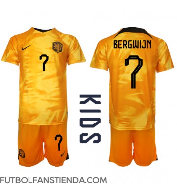 Países Bajos Steven Bergwijn #7 Primera Equipación Niños Mundial 2022 Manga Corta (+ Pantalones cortos)